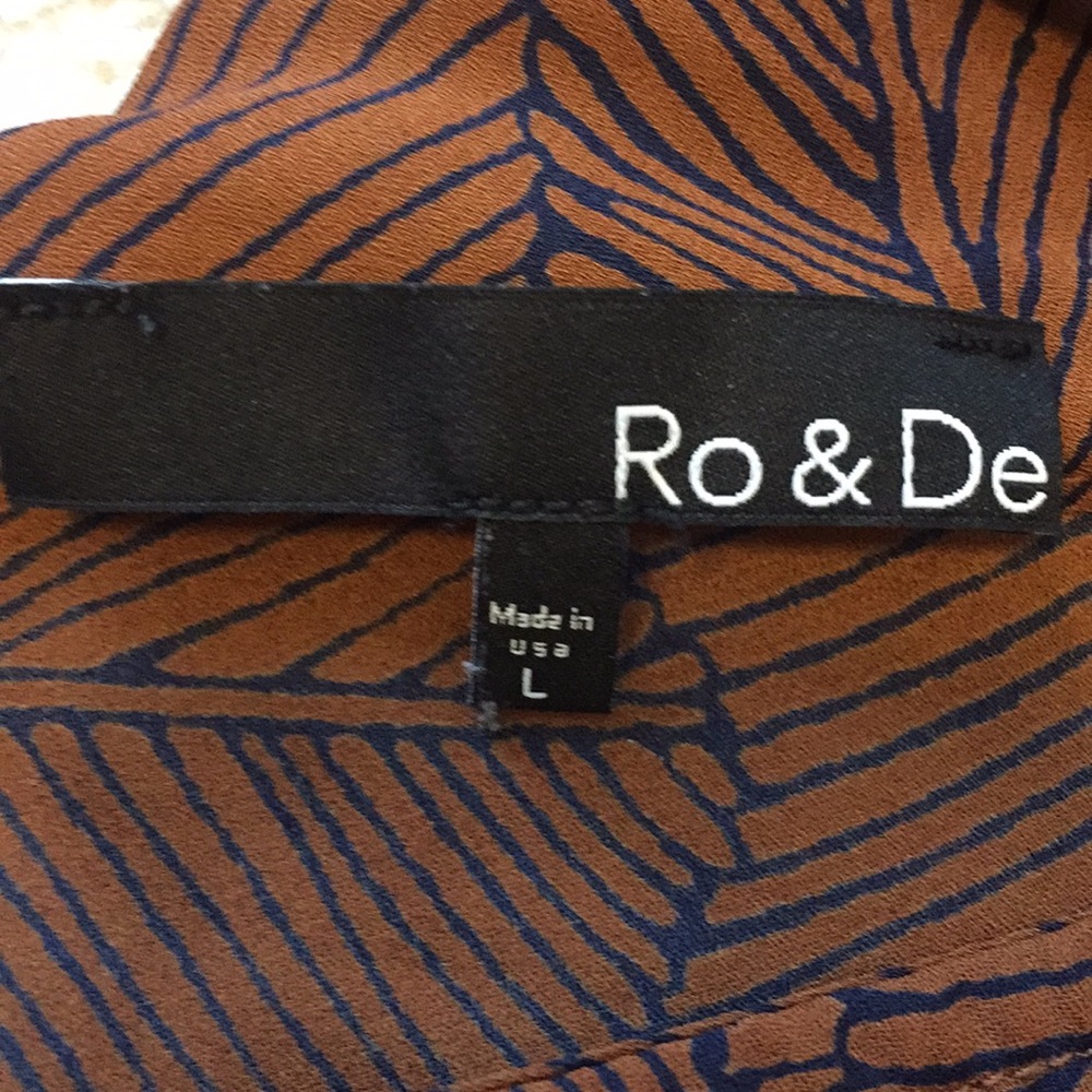 Flowy top - Picture 2 of 3